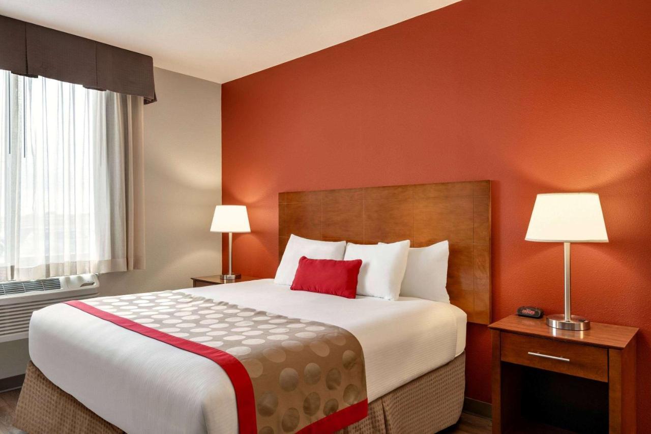 Bakken Airport Xwa Hotel & Studios Уилистън Екстериор снимка